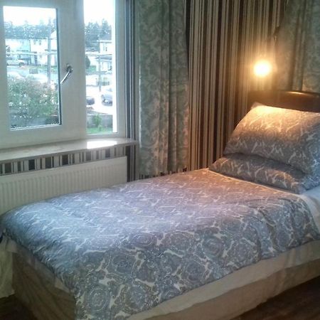 Marie'S Bed And Breakfast Coolock Exteriör bild