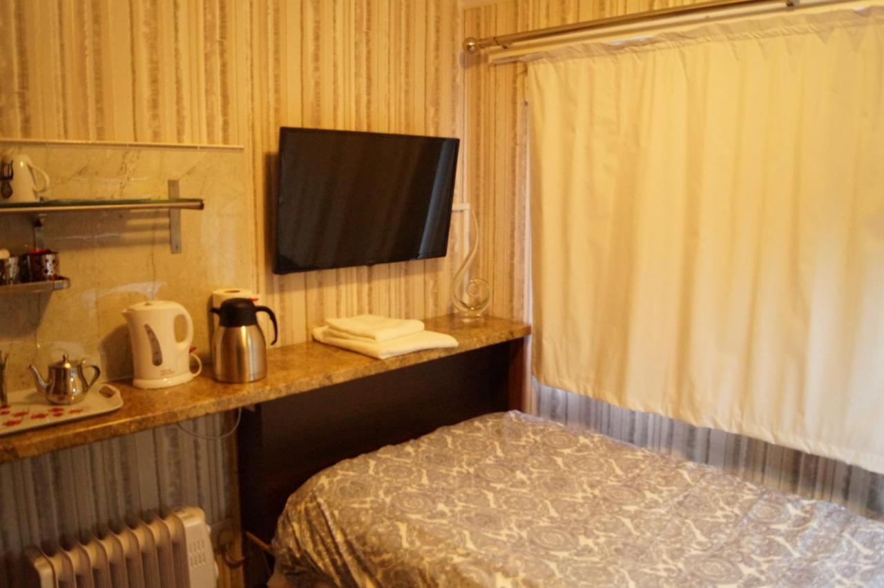 Marie'S Bed And Breakfast Coolock Exteriör bild