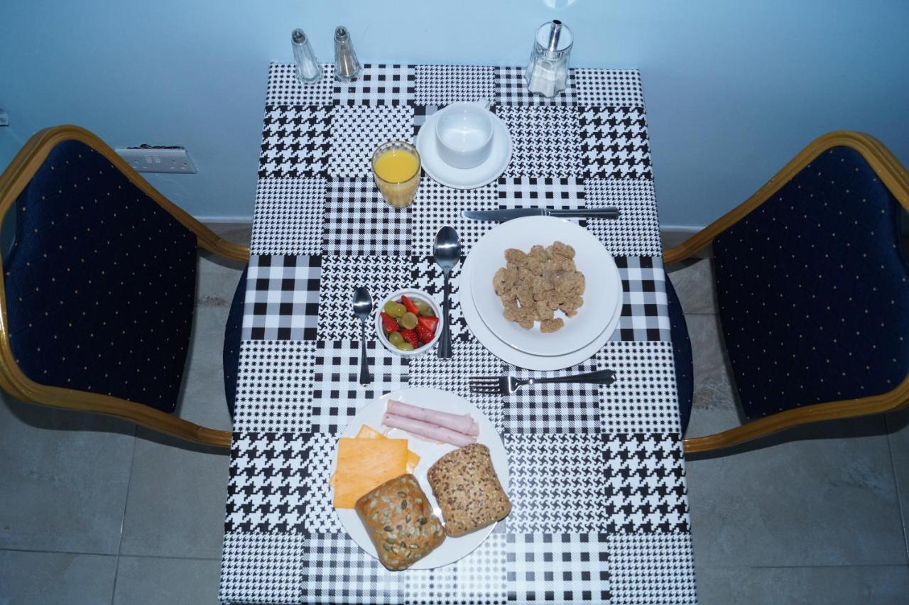 Marie'S Bed And Breakfast Coolock Exteriör bild